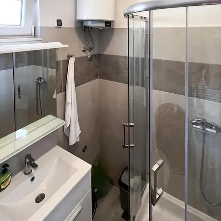 1 Bedroom Gorgeous In 아파트 Duće