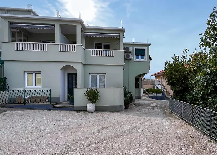 In With House Sea View 아파트